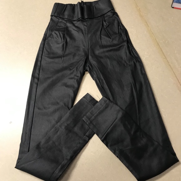 White Fox Women’s Pant - Picture 9 of 16